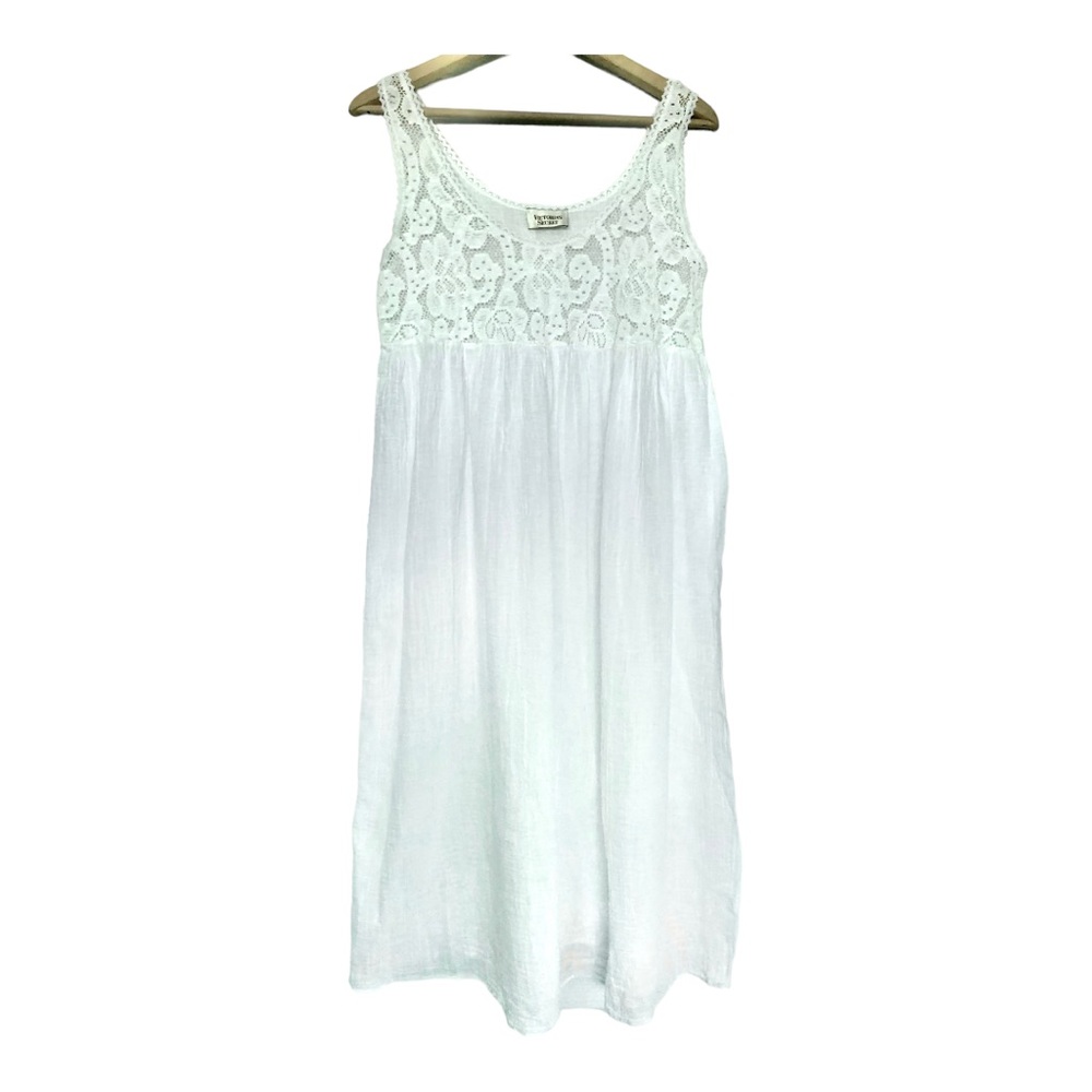 Victoria’s Secret Vintage Gold Label White Gauze and Lace Long Nightgown Chemise